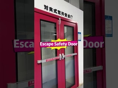 クリーンルームのドア